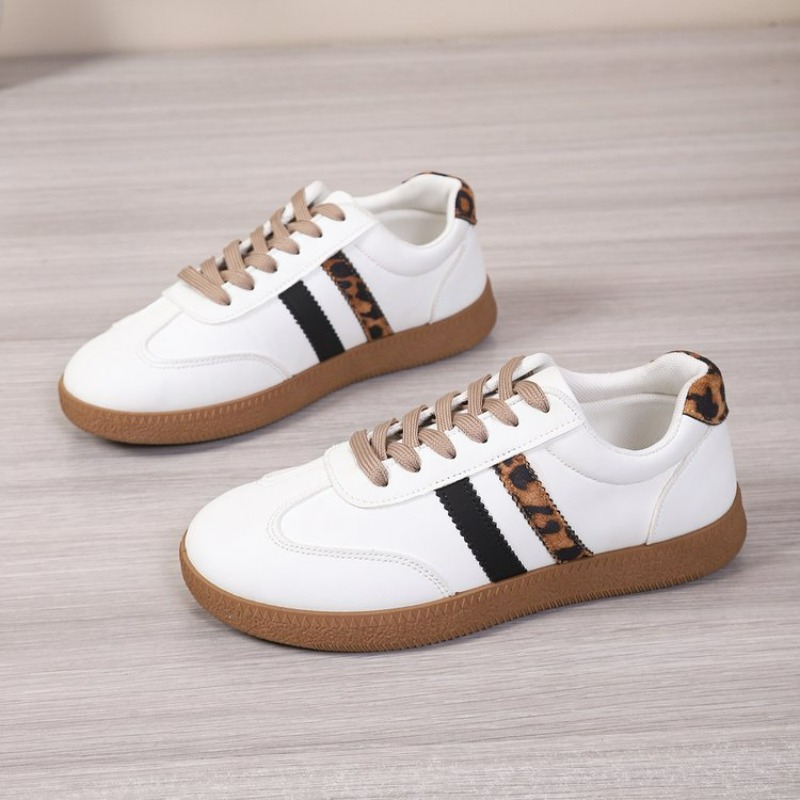Sneakers bianche casual alla m - Outdoor Sport Leisure recensione e prezzo